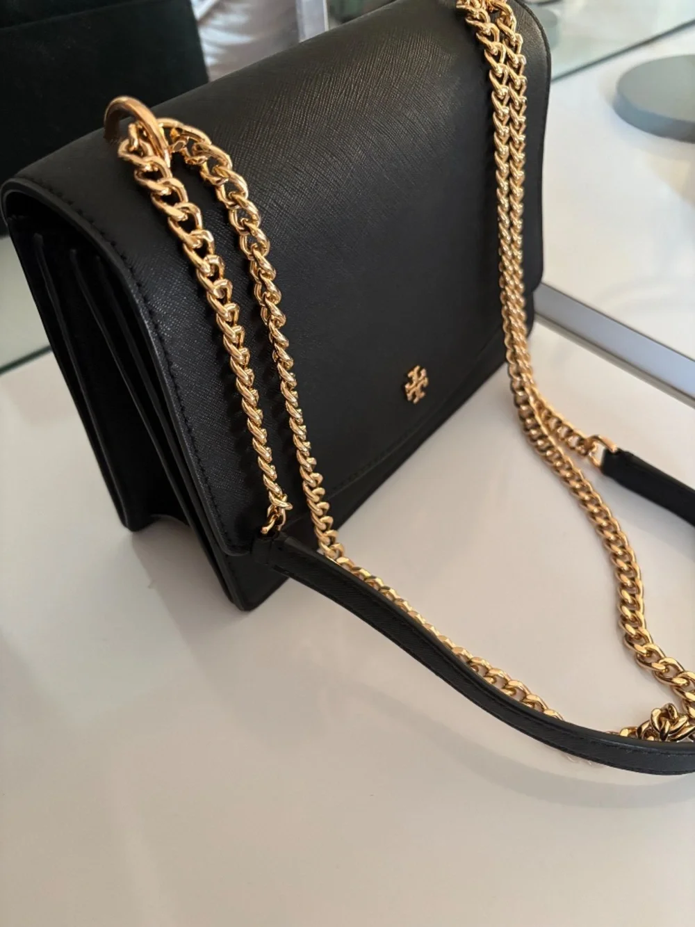 Tory burch saffiano black purse. Almost New